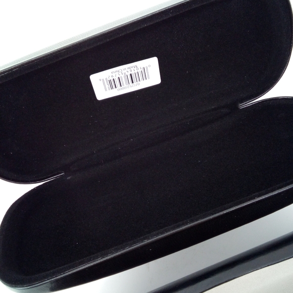 NWOT 2 Sunglass Hard Clamshell Cases Case No Brand Set Bundle Lot Clean - Picture 4 of 5